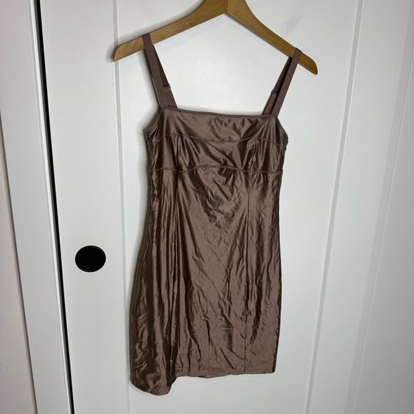 Aritzia Dresses & Skirts - Aritzia Ten Satinette Nocturne Mauve Stretch Tank Mini Dress Size Small